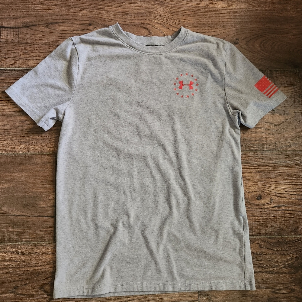 Under Armour t-shirt